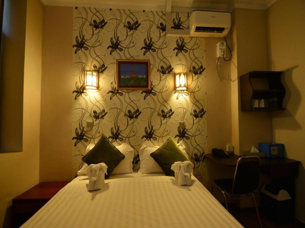 Family Treasure Yangon Hotel Kültér fotó