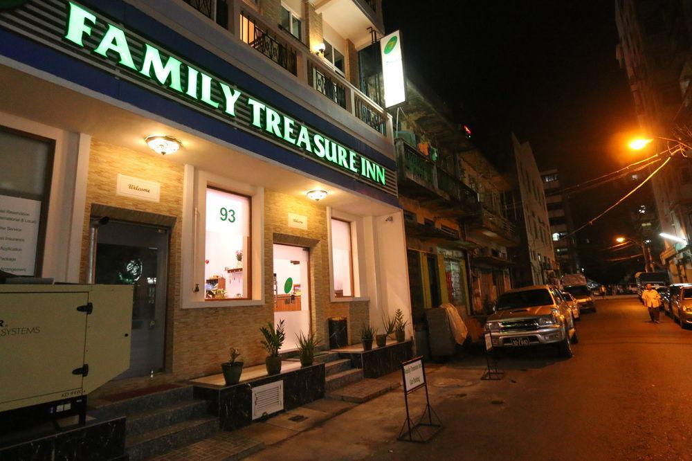 Family Treasure Yangon Hotel Kültér fotó