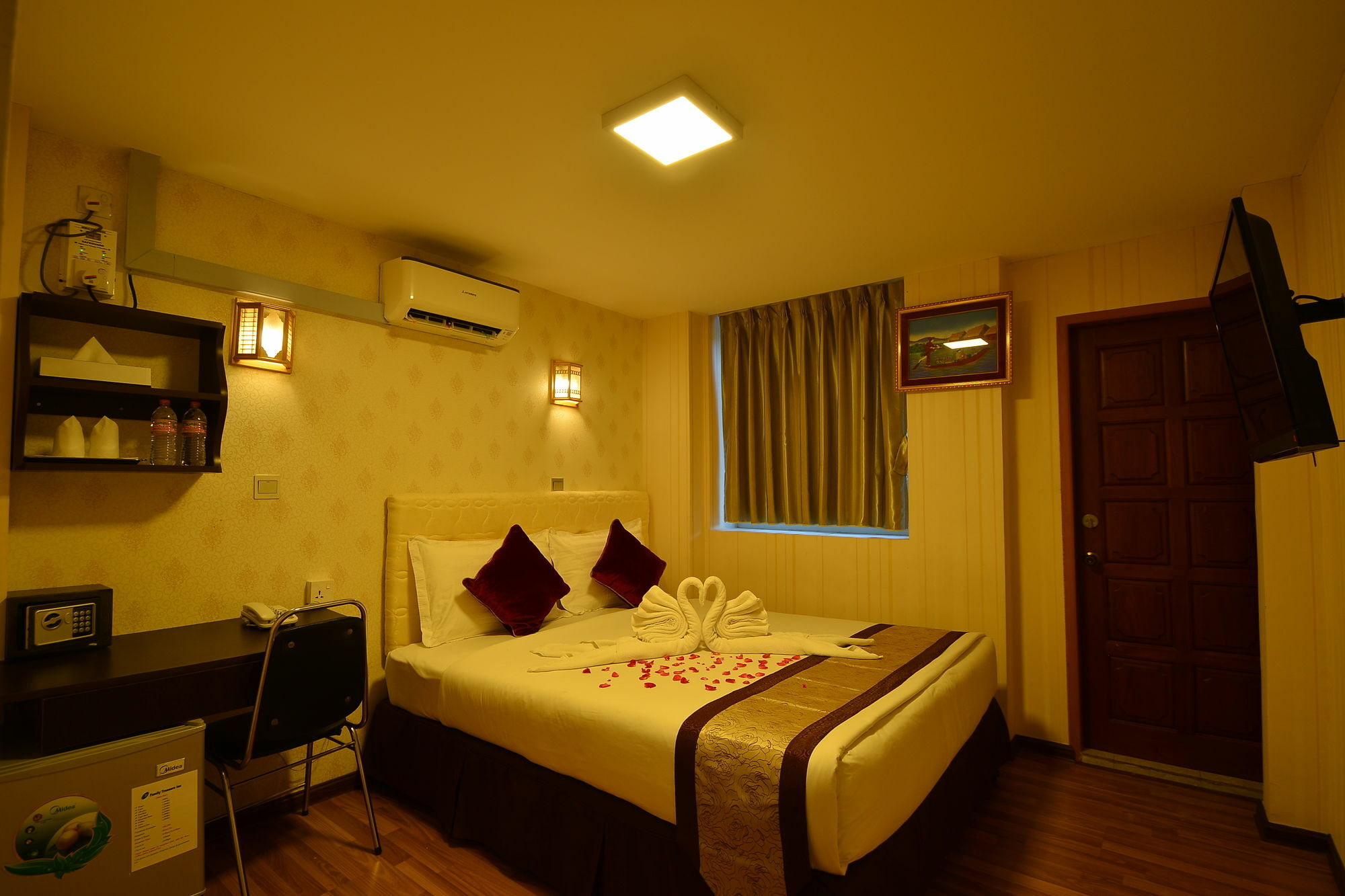 Family Treasure Yangon Hotel Kültér fotó